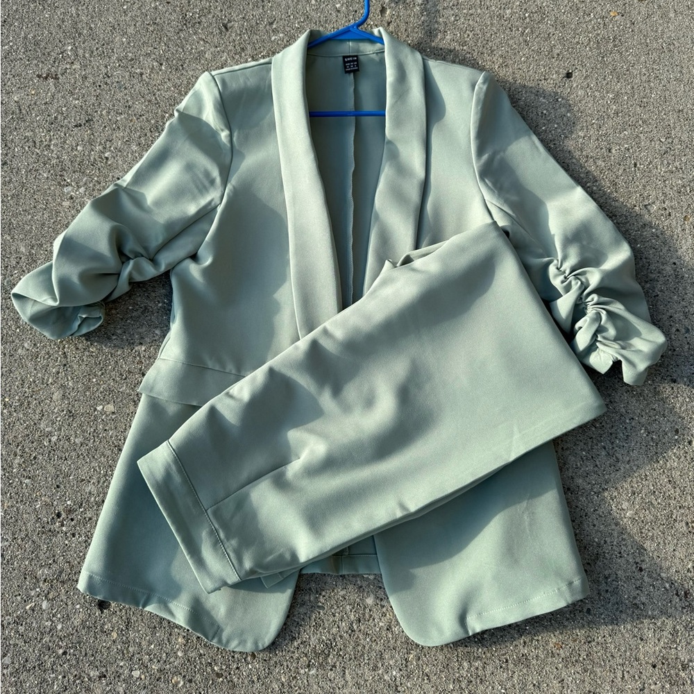 Women's Suit